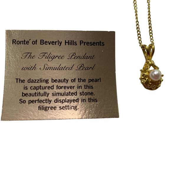 Vintage Ronte of Beverly Hills Filigree Pendant w Simulated Pearl 18" Necklace - Picture 2 of 6
